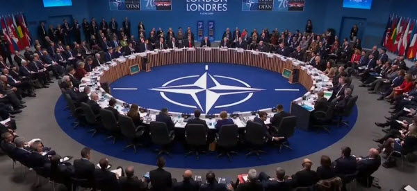 NATO: La Potencia Militar que Moldeó el Mundo Post-Guerra