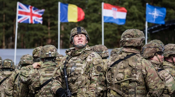 NATO: La Potencia Militar que Moldeó el Mundo Post-Guerra