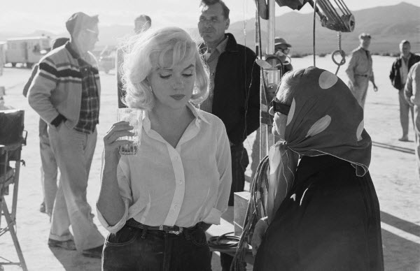 Marilyn Monroe: De comienzos turbulentos a fama eterna