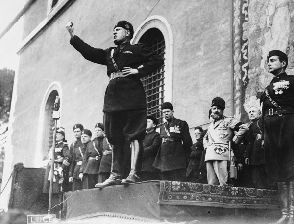 Benito Mussolini: De la Promesa al Despotismo y Su Caída Final