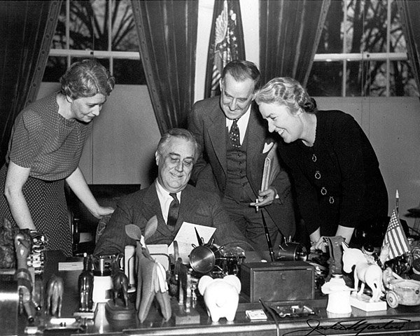 Franklin D. Roosevelt: El camino de un líder que redefinió América y el mundo