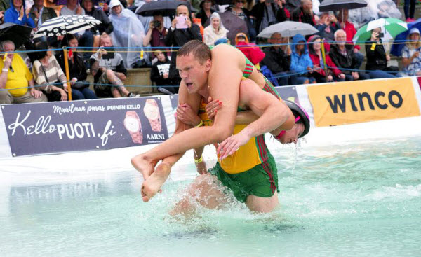 El Campeonato de Portación de Esposas: Un Deporte Único que Combina Tradición y Atletismo