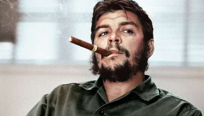 Che Guevara : Le Révolutionnaire Inflexible Qui a Façonné l'Histoire