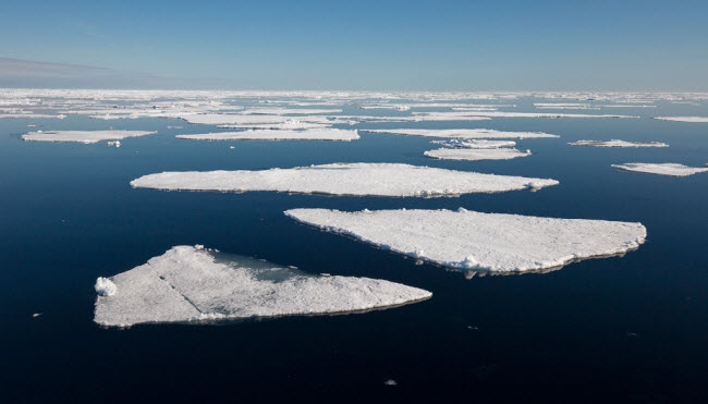 Voyage au Cœur de l'Océan Arctique : Histoire, Géographie et Menaces