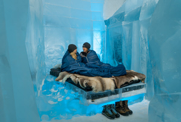 L'Icehotel Suédois : Une Expérience Magique Renouvelée Chaque Hiver