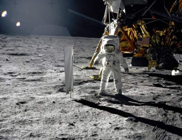 Exploring the Moon Landing Conspiracy: Fact vs. Fiction