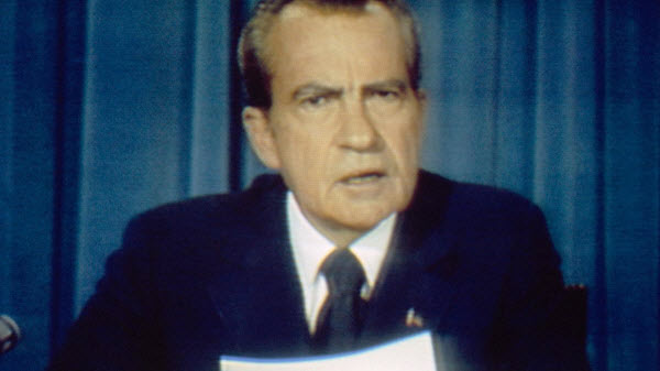 Watergate Scandal: How a High-Level Political Scandal Shattered Trust in American Democracy