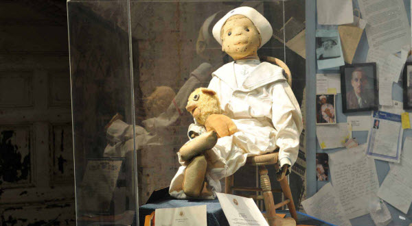 From Toys to Terror: The Story of Robert the Doll Defying All Logic