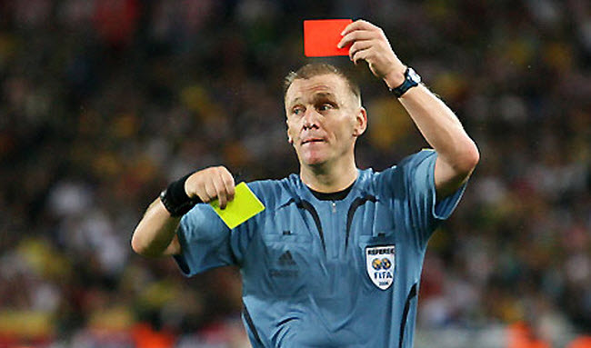 Colors and History: How Penalty Cards Shape the Rules of Play in Global Sports