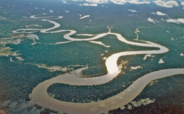 The Amazon River: A Comprehensive Overview