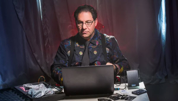 The Hacker Who Challenged the FBI: Kevin Mitnick's Story and His Impact on Cybersecurity