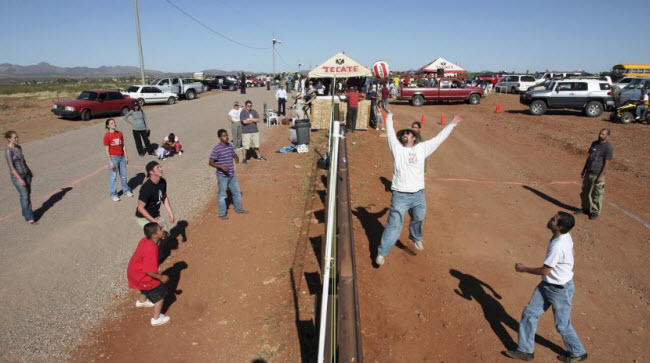 Volleyball on the Border: A Unique Symbol of Unity